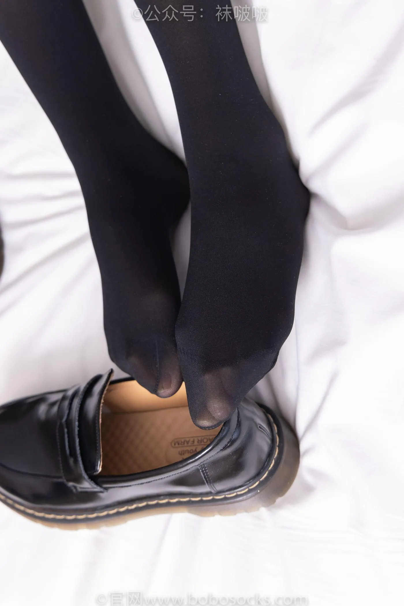 [BoBoSocks袜啵啵]NO.060 小甜豆-JK制服、皮鞋、厚黑丝 [131P]插图7